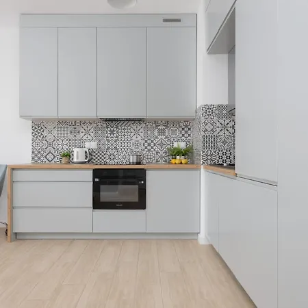 Metro Targowek One Bedroom For 4 With Furnished Balcony By Renters アパート ワルシャワ