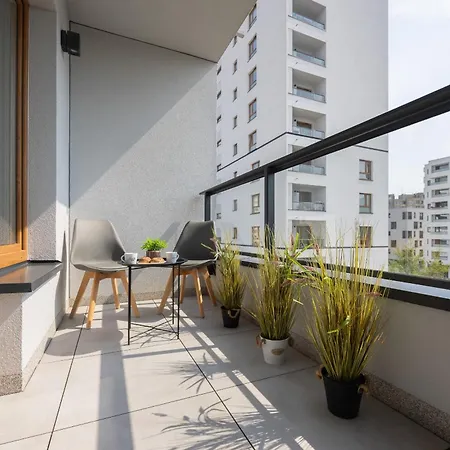 Metro Targowek One Bedroom For 4 With Furnished Balcony By Renters Varsavia