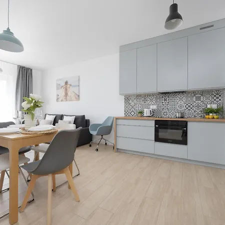 Metro Targowek One Bedroom For 4 With Furnished Balcony By Renters * Varsovie